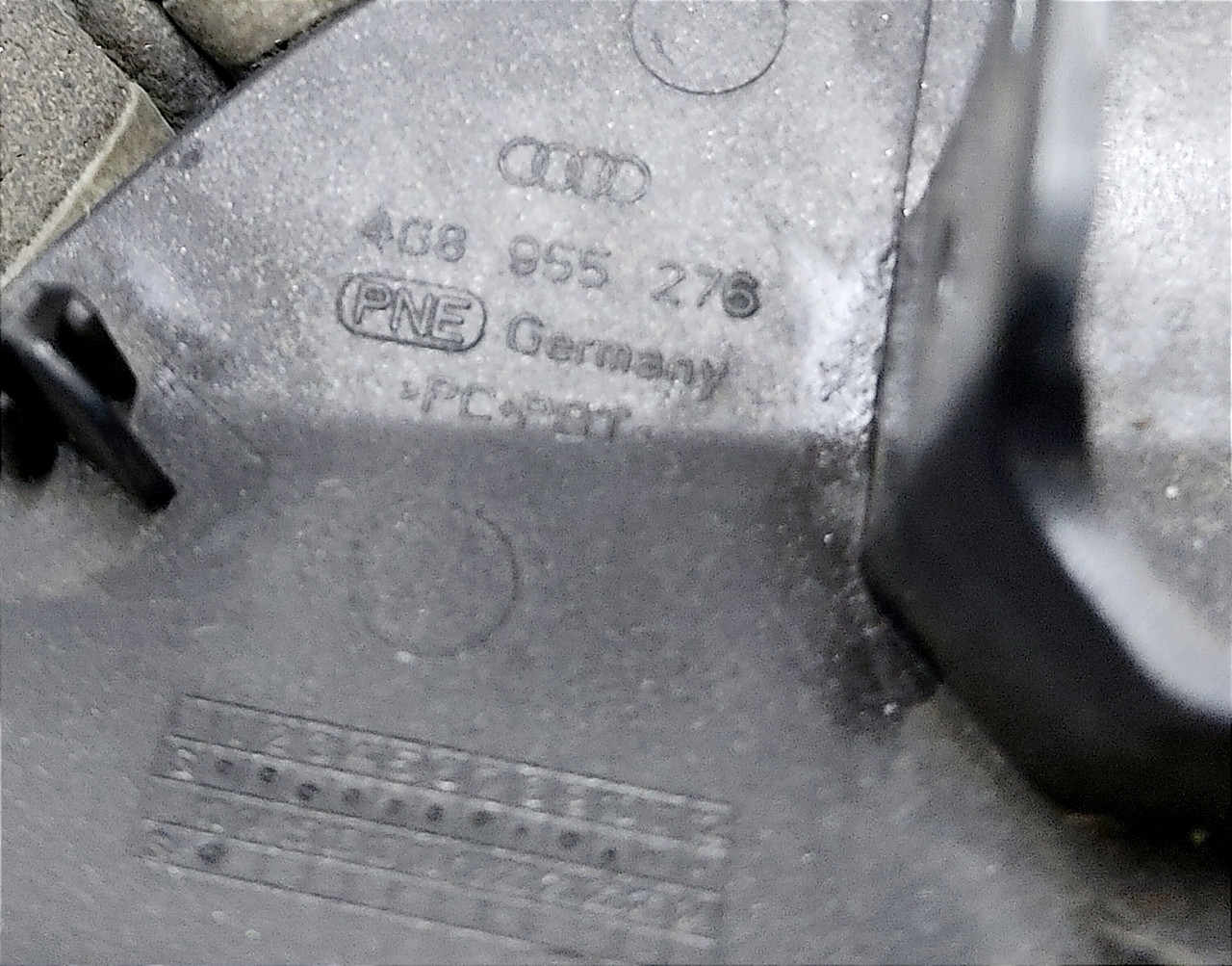 Заглушка омивача фар ліва, права Audi A7 4G8955275 - фото 6 - id-p1732887552