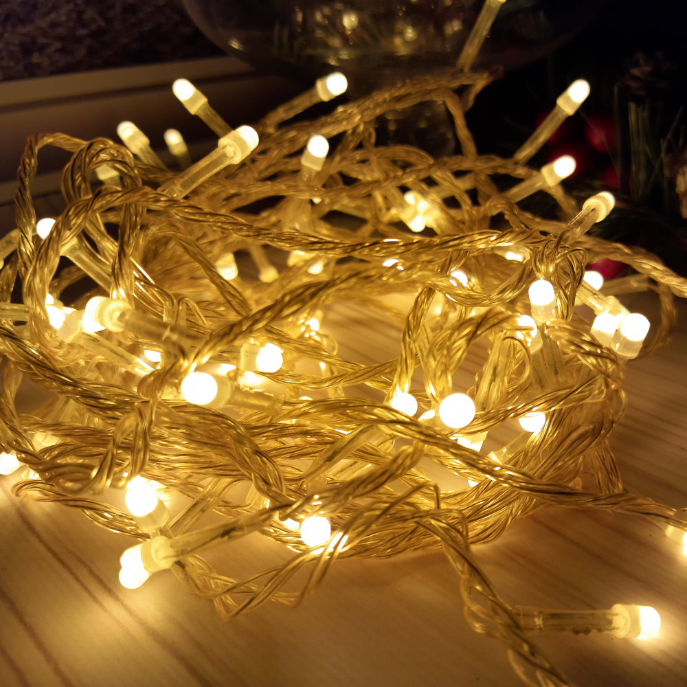Новорічна декоративна світлодіодна гірлянда нитка 20 Led 3 метри sisi на батарейках жовтого теплого кольору