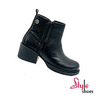 Кожаные зимние ботинки черного цвета на каблуке «Style Shoes»