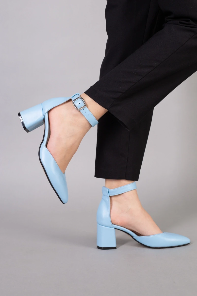 Босоніжки жіночі ShoesBand Блакитні натуральні шкіряні на підборах 38 (24,5-25 см) (S89141-8)