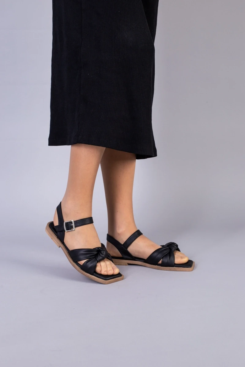 Босоніжки жіночі ShoesBand Чорні натуральні шкіряні 39 (25 см) (S55721)