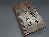 Купюрница-шкатулка из фанеры с резьбой листья для денег и украшений 19х11.5х3.5см
