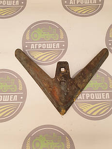 Лапа стрілчаста КПС 330 мм з наплавленням (шепетівський кут)