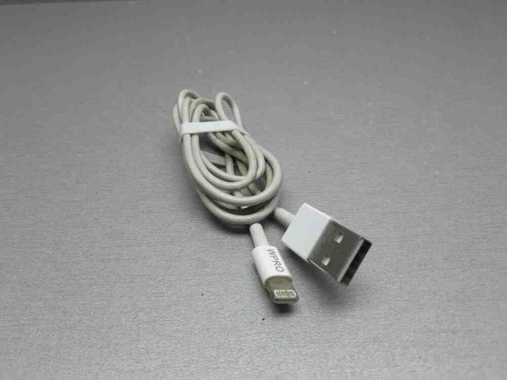 Заряднее Устройство Адаптер для Мобильного Телефона Б/У Кабель USB ...