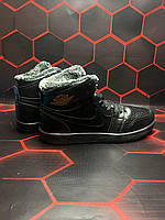 Мужские зимние кроссовки Nike Air Jordan 1 Retro Black Gold