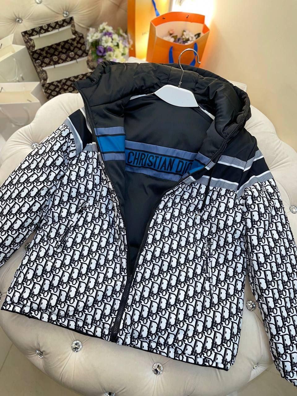 Жіноча куртка Dior, ціна 5000 грн — Prom.ua (ID#1733097197)