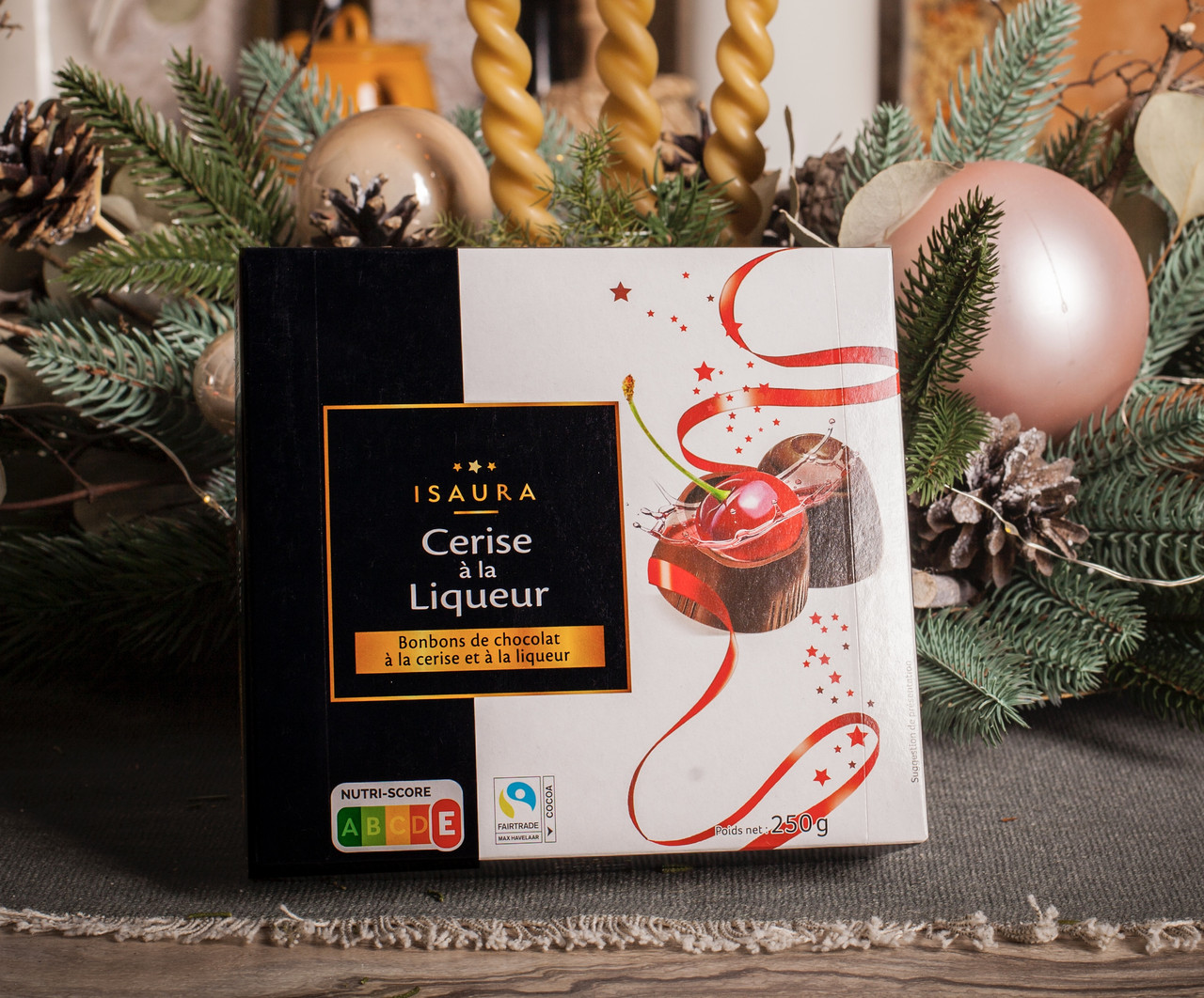 Цукерки вишня в лікері Isaura "Cerise a la liqueur" 250 гр. Франція
