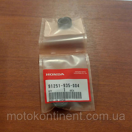 91251-935-004 Сальник гребного вала HONDA BF8-BF20 17x27x10 91252-ZW9-003, фото 2