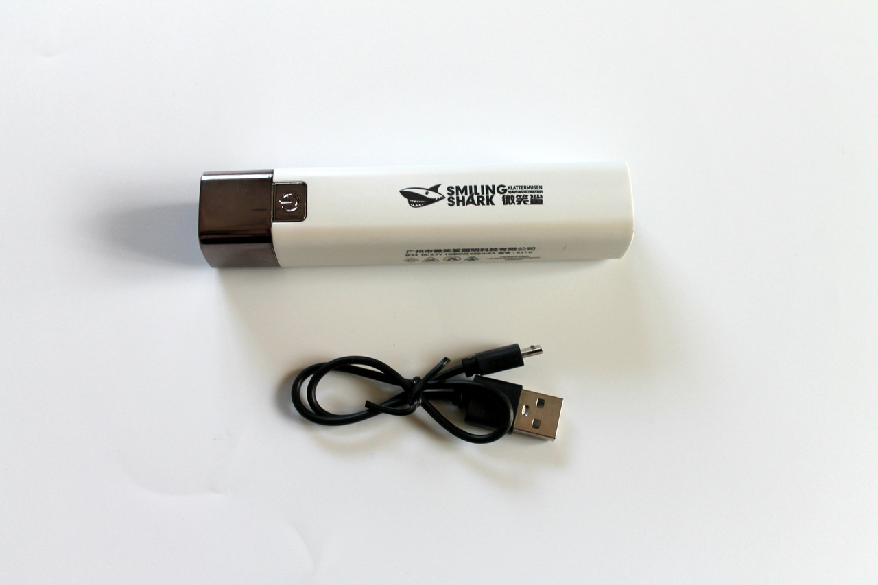 Ліхтарик ручний usb світлодіодний Smiling Shark 617