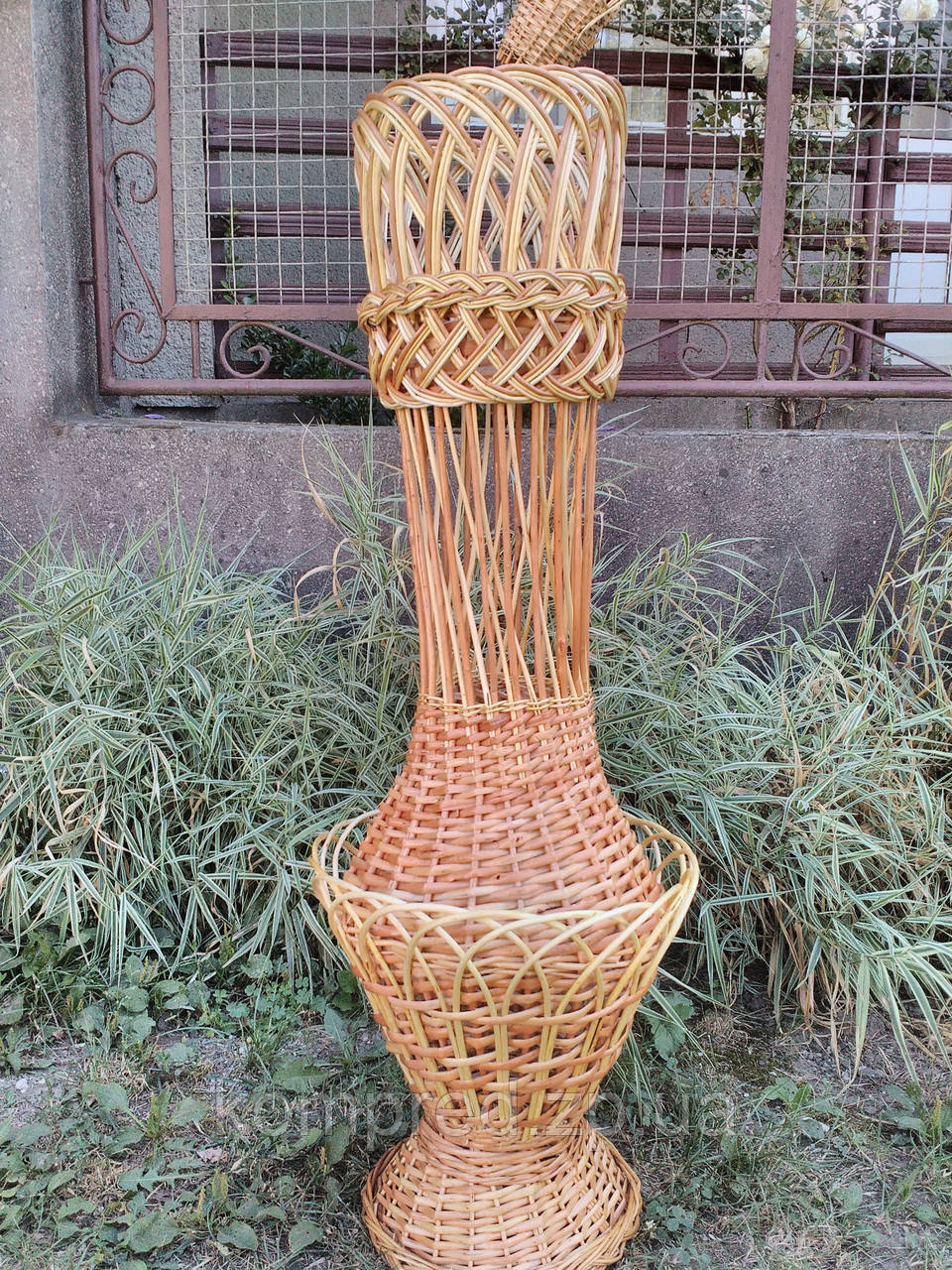 Декоративная плетеная ваза из лозы для гостиной и холла h-90 см - фото 1 - id-p1733387541