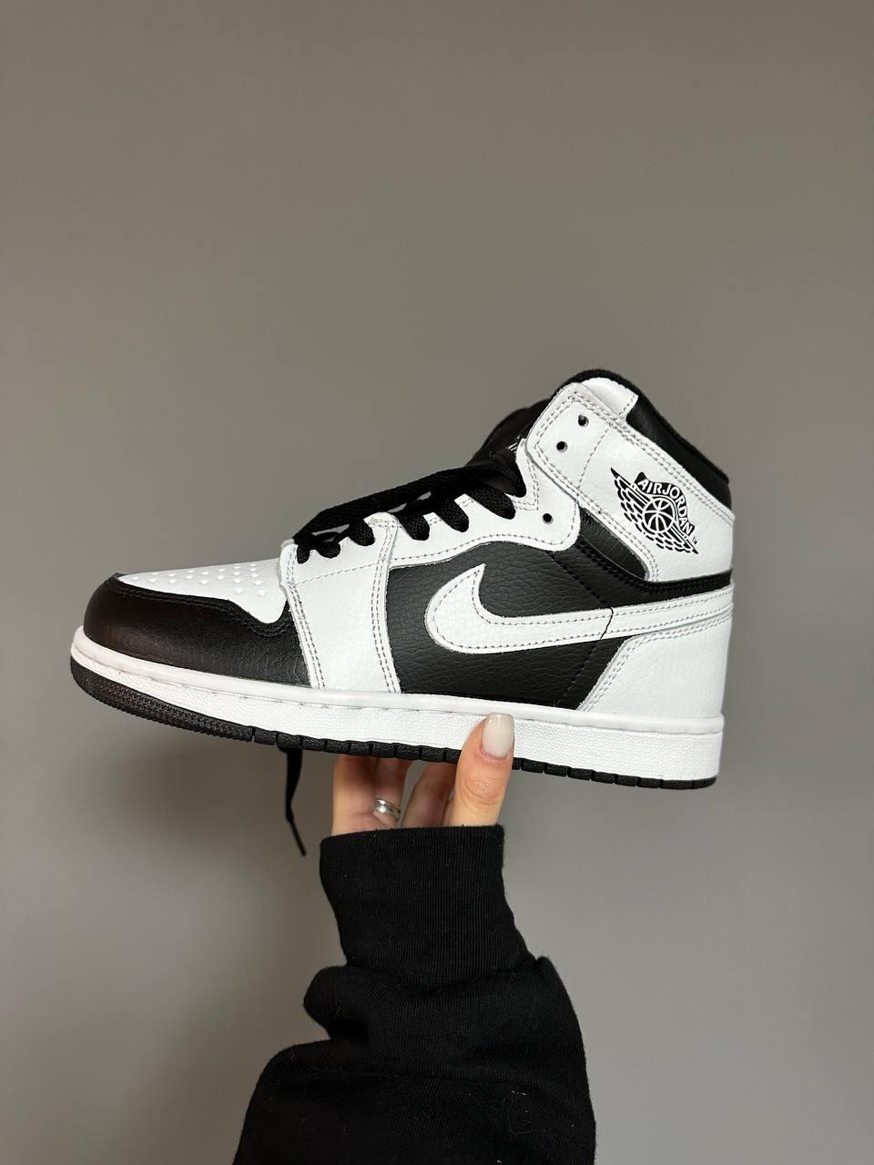 Жіночі кросівки Джордан Jordan 1 High White Black (хутро) ALL07205
