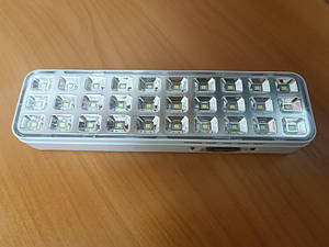 Світлодіодний аварійний світильник 30 LED IP40 Код.58022