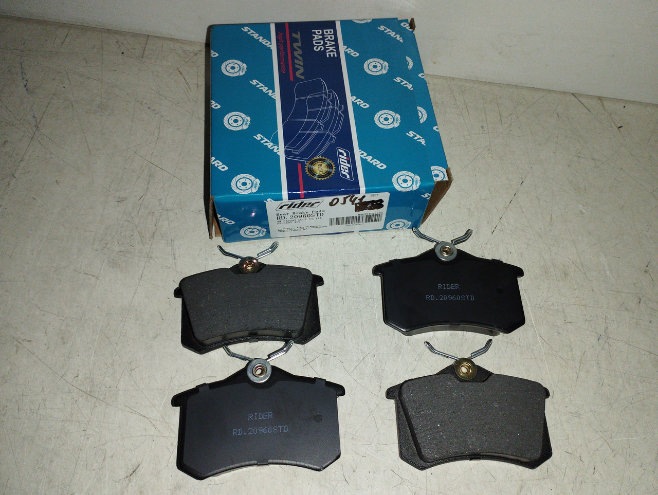 RIDER Колодки гальмівні задні PEUGEOT 405 87-96, SEAT CORDOBA, IBIZA, фото 1