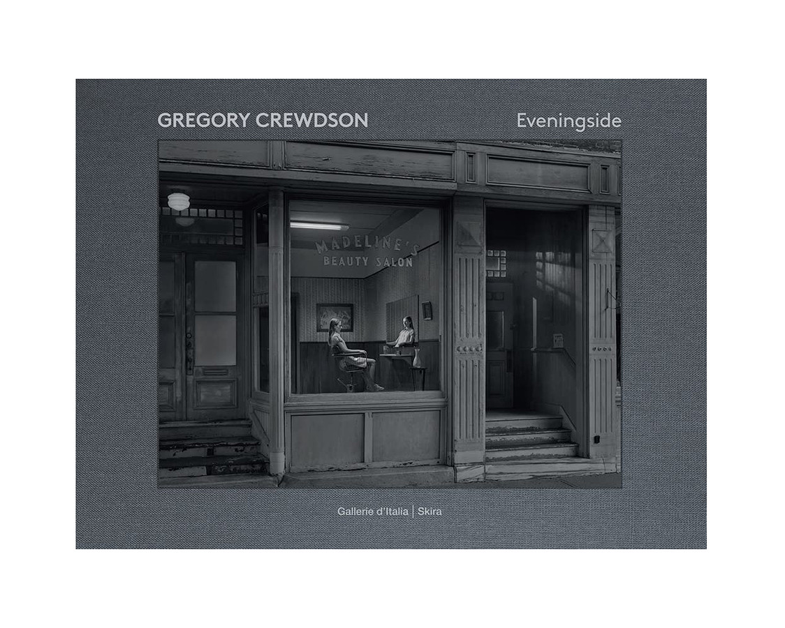 Книги знаменитих фотографів Gregory Crewdson: Eveningside легендарні фотографи сучасності Грегорі Крюдсон, фото 1