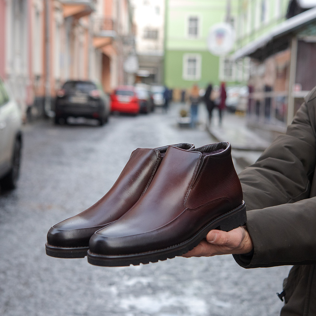 Коричневі черевики польського виробника 40 - 45 розмір