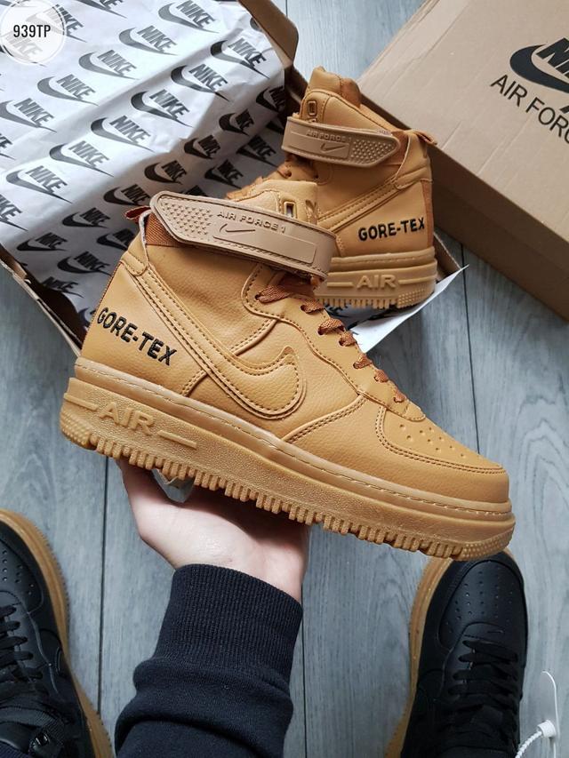 Nike 27 tan deals
