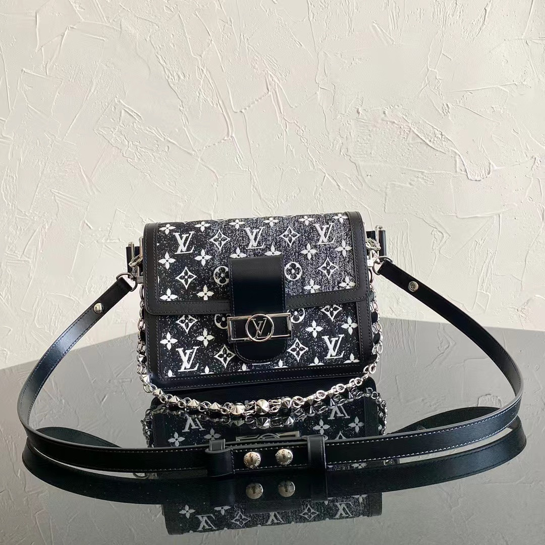 Жіноча сумка Dauphine Louis Vuitton
