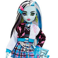 Монстр Хай Френкі Штейн Базова з вихованцем Лялька Monster High Frankie Stein HHK53