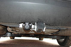 Фаркоп Volkswagen Jetta 5 2005-2011 (Фольксваген Джетта 5) автомат на ручці