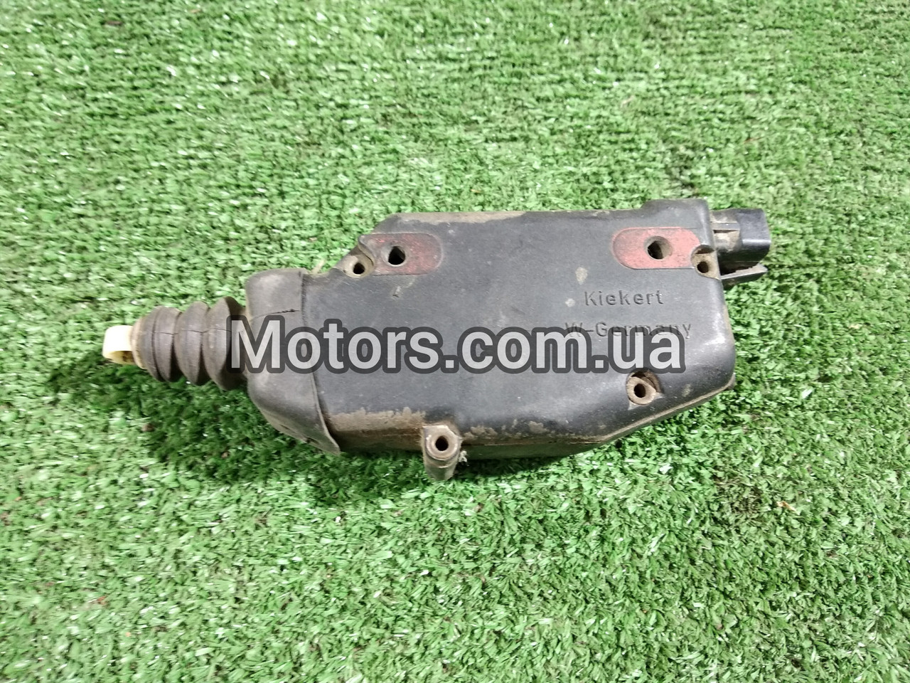 Купить Моторчик привід центрального замка багажника Опель Омега Opel ...