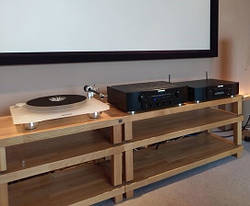 Преміальна система Marantz: PM8006, ND8006 та TT-15S1