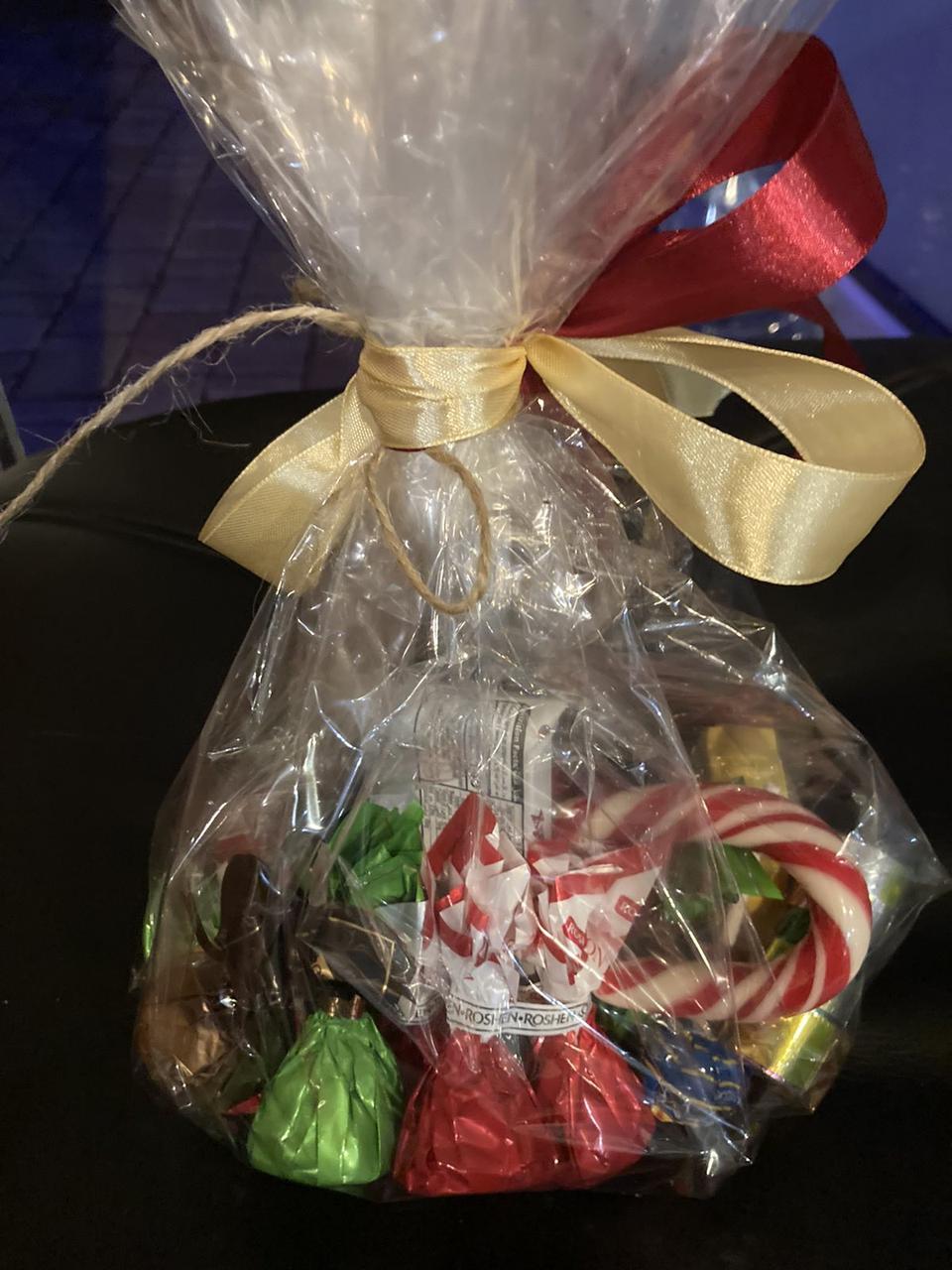 Подарочный мини-набор конфет и сладостей. Бокс со сладостями. Сладкий  подарок любимой (ID#1735156263), цена: 320 ₴, купить на Prom.ua