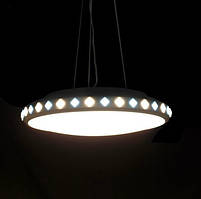 Сучасна стельова лампа