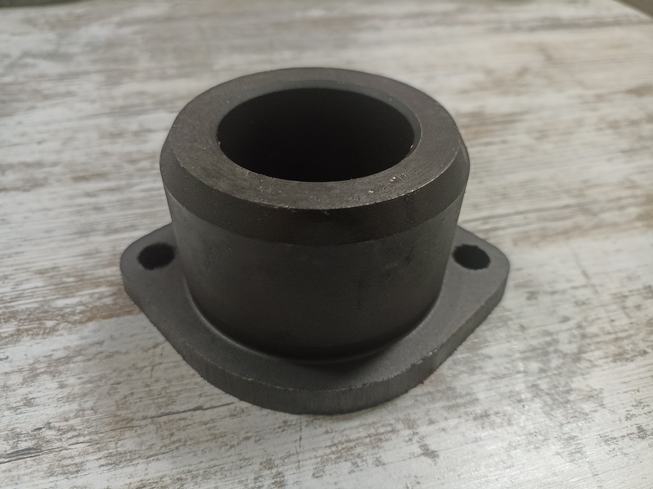 Втулка цапфи МТЗ нижня чавун, фото 1