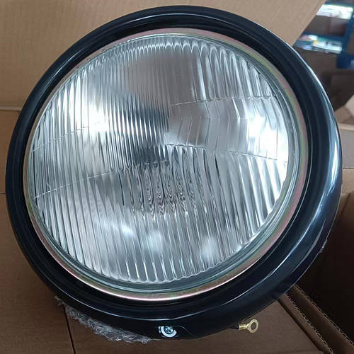 Фара круглая 24В металл, с ободом КАМАЗ, МАЗ, КРАЗ и др. (SILA AC ...