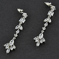 Сережки гвоздики металеві сріблясті з білими кристалами люстра довжина 5,5 см ширина 12 мм