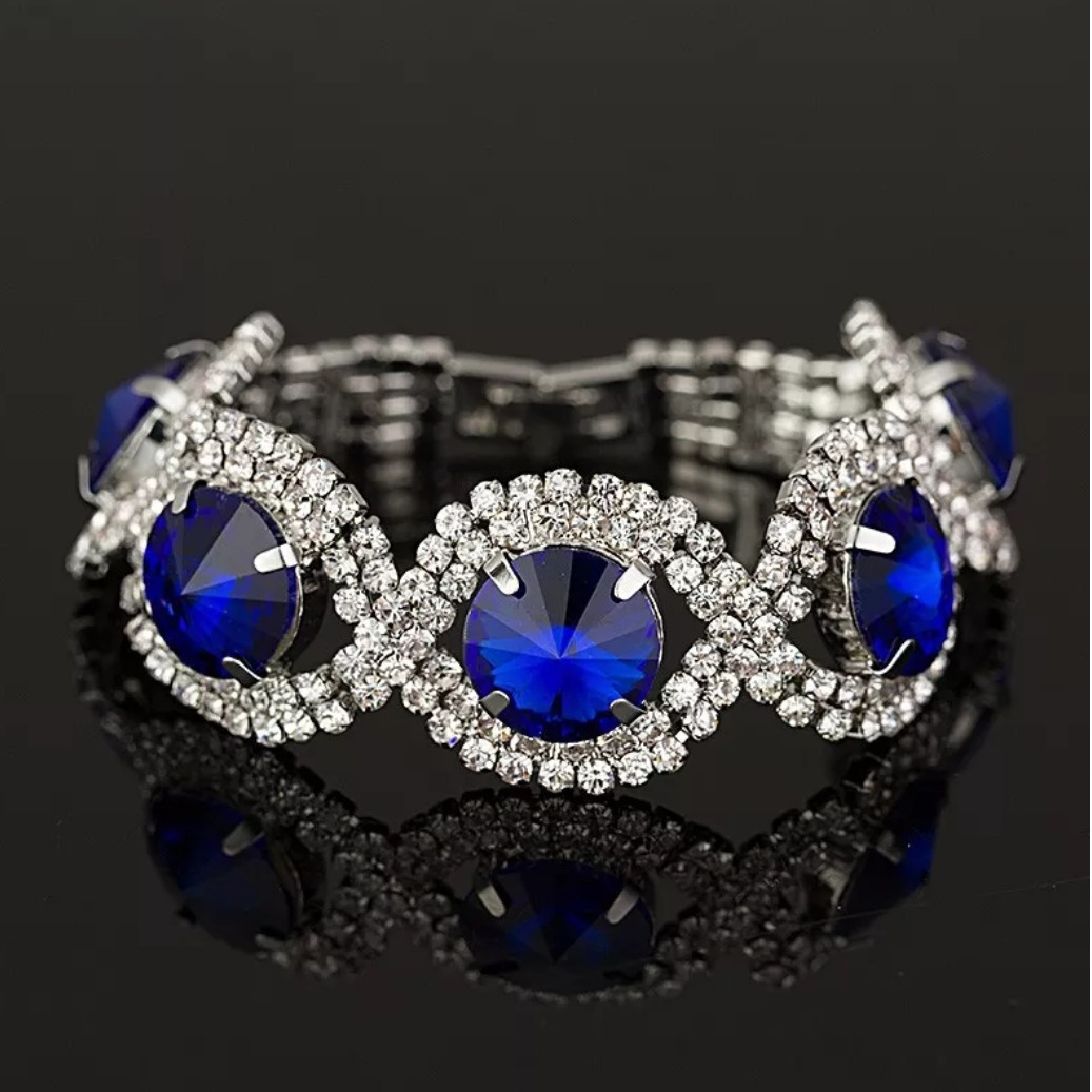 Шикарний жіночий браслет зі стразами та синіми каменями