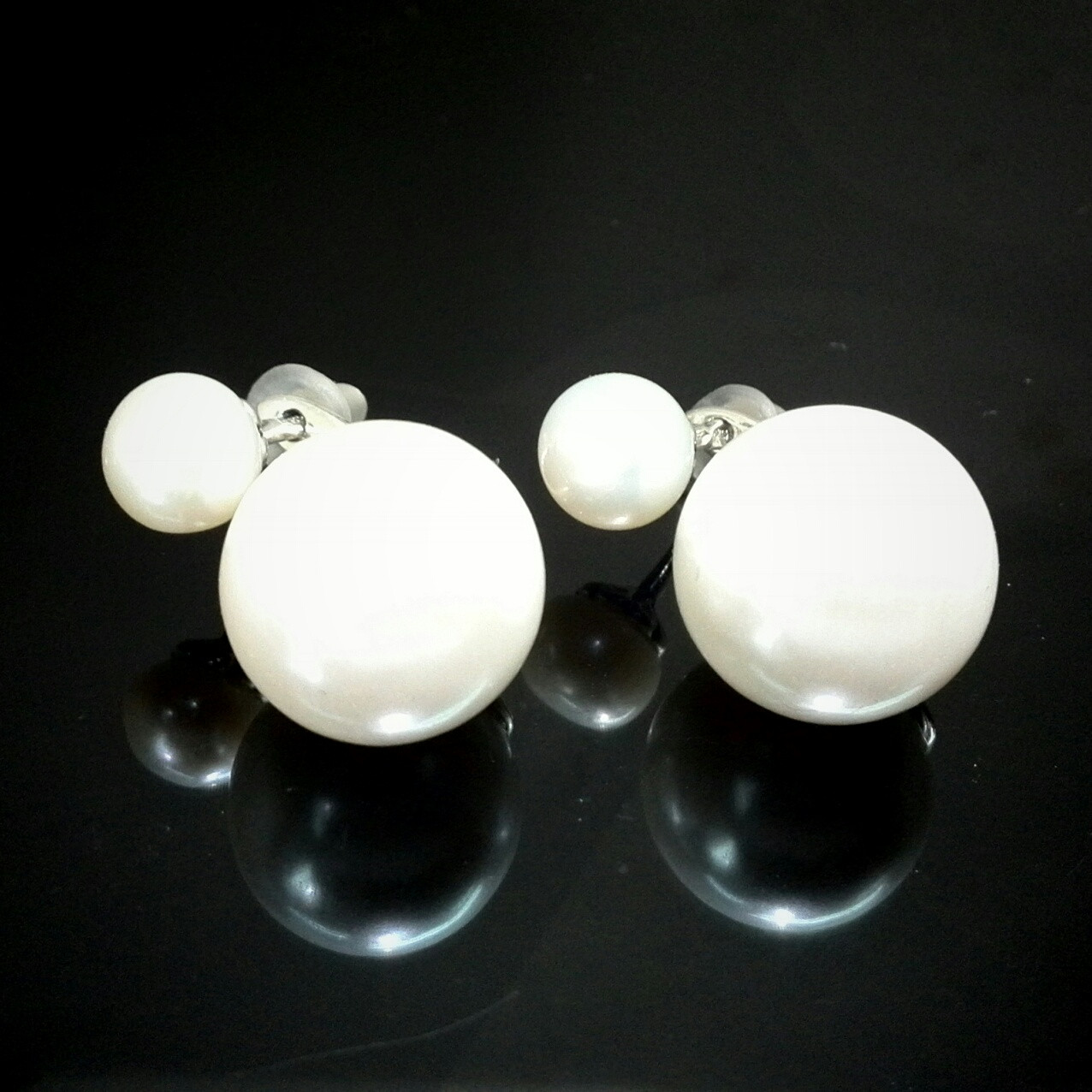 Срібні сережки з штучним перлами