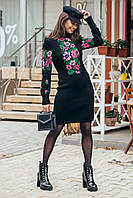Женское теплое платье чёрное с красивой вышивкой спереди и на рукавах Горобына шерстяное с горловиной 44-52