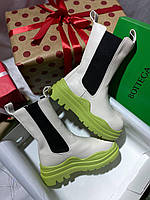 Женские ботинки Bottega Veneta Beige/Green No logo (бежевые с зелёным и чёрным) модные челсы с флисом VB011