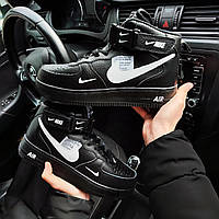 Женские зимние кроссовки Nike Air Force 1 Mid 07 Black/White (чёрные с белым) высокие кеды на меху F613 cross