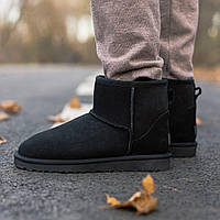 Женские зимние угги UGG CLASSIC MINI II BOOT (чёрные) крутые комфортные теплые замшевые сапоги I1185 top