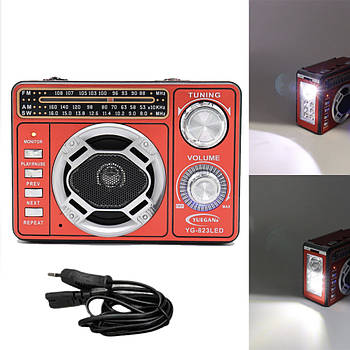Радіоприймач з 2 ліхтариками та USB зарядкою YG-823 Червоний / Портативне акумуляторне FM-радіо