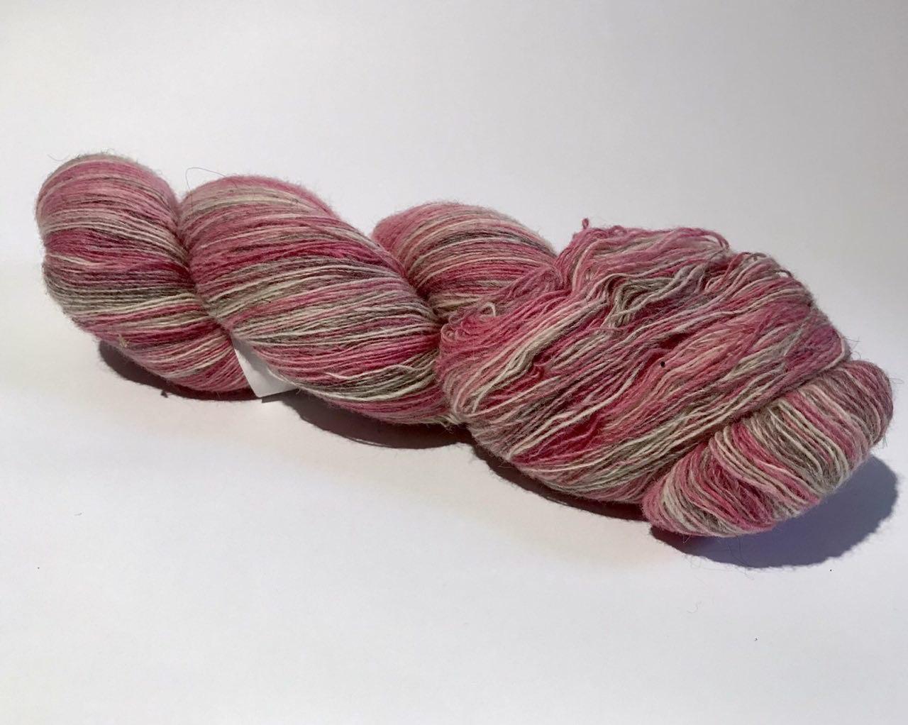 Пряжа Aade Long Kauni, Artistic yarn 8/1 Grey-Pink (Сіро-рожевий), 100 г
