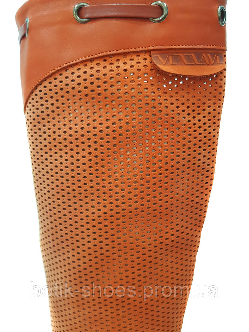 Летние сапоги женские кожаные с перфорацией на низком каблуке модные стильные удобные 37 размер Vizzavi 4005 - фото 5 - id-p142581275