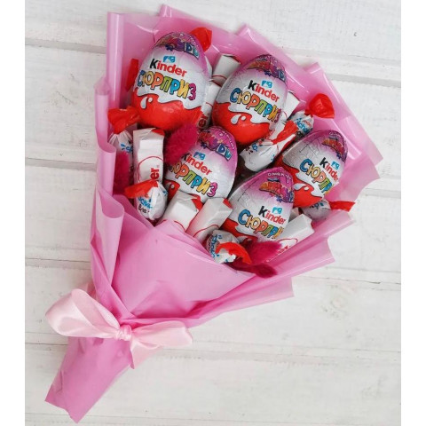 Букет з цукерок Кіндер Сюрпризів Kinder Surprise (5 шт.) і шоколадок солодкий подарунок