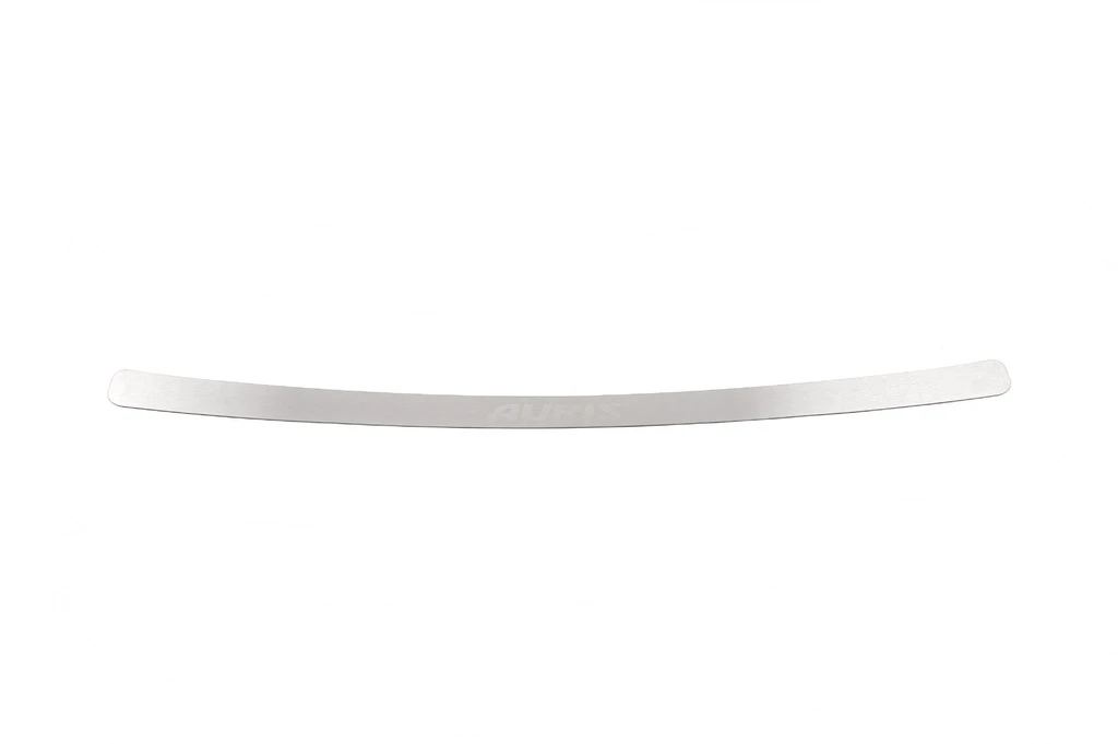 Накладка на задний бампер Натанико (нерж) Toyota Auris 2012-2015 гг. AUC Накладки на задний бампер Тойота - фото 1 - id-p1737091492