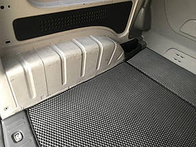 Килимок багажника MAXI (EVA, поліуретановий, чорний) Volkswagen Caddy 2004-2010 рр. AUC Гумові килимки в