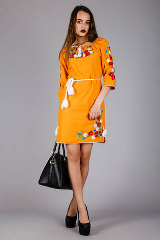 Жіноче плаття на яскравої тканини з вишивкою гладдю, фото 2