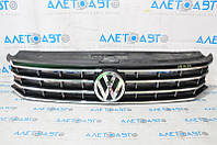 Решетка радиатора grill со значком VW Passat b8 USA песок