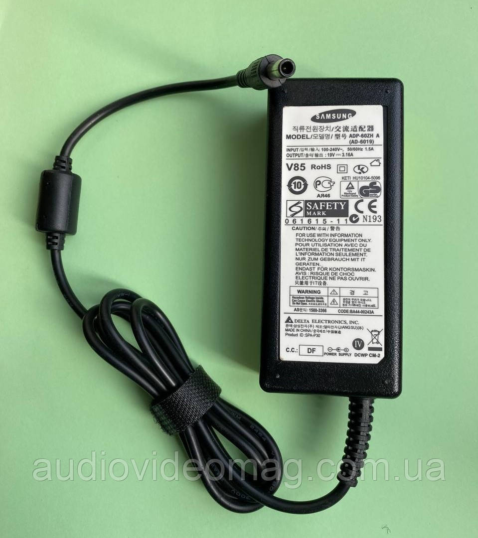 Блок живлення для ноутбуків Samsung 19V 3.16A (штекер 5.0-3.0-1.0)