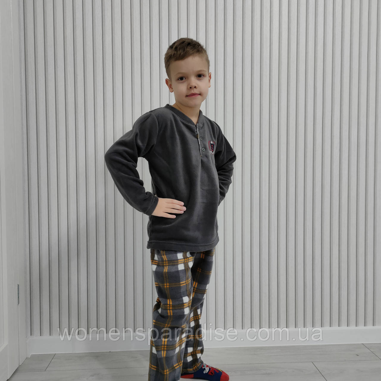 Гарна та якісна тепла флісова дитяча піжама для хлопчика (штани і кофта) family look сіра клітинка