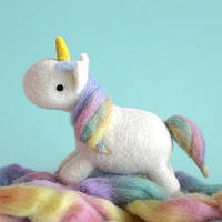 Набір для валяння єдиноріг + шнурок для мобильного телефона + інструменти