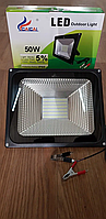Переносной светодиодный прожектор 12v 50w LED 50w 12v (на зажимах крокодилах)