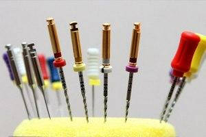 Ендодонтичні інструменти