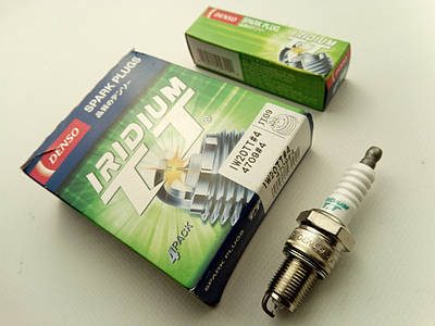 Свеча зажигания Denso Iridium TT IW20TT - купить недорого на Prom.ua ...